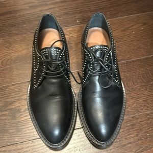 Black Alaia oxfords. Size 36.5, worn once. Great condition.